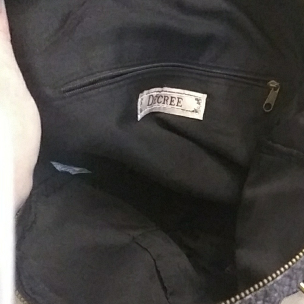 Purse - Picture 2 of 2